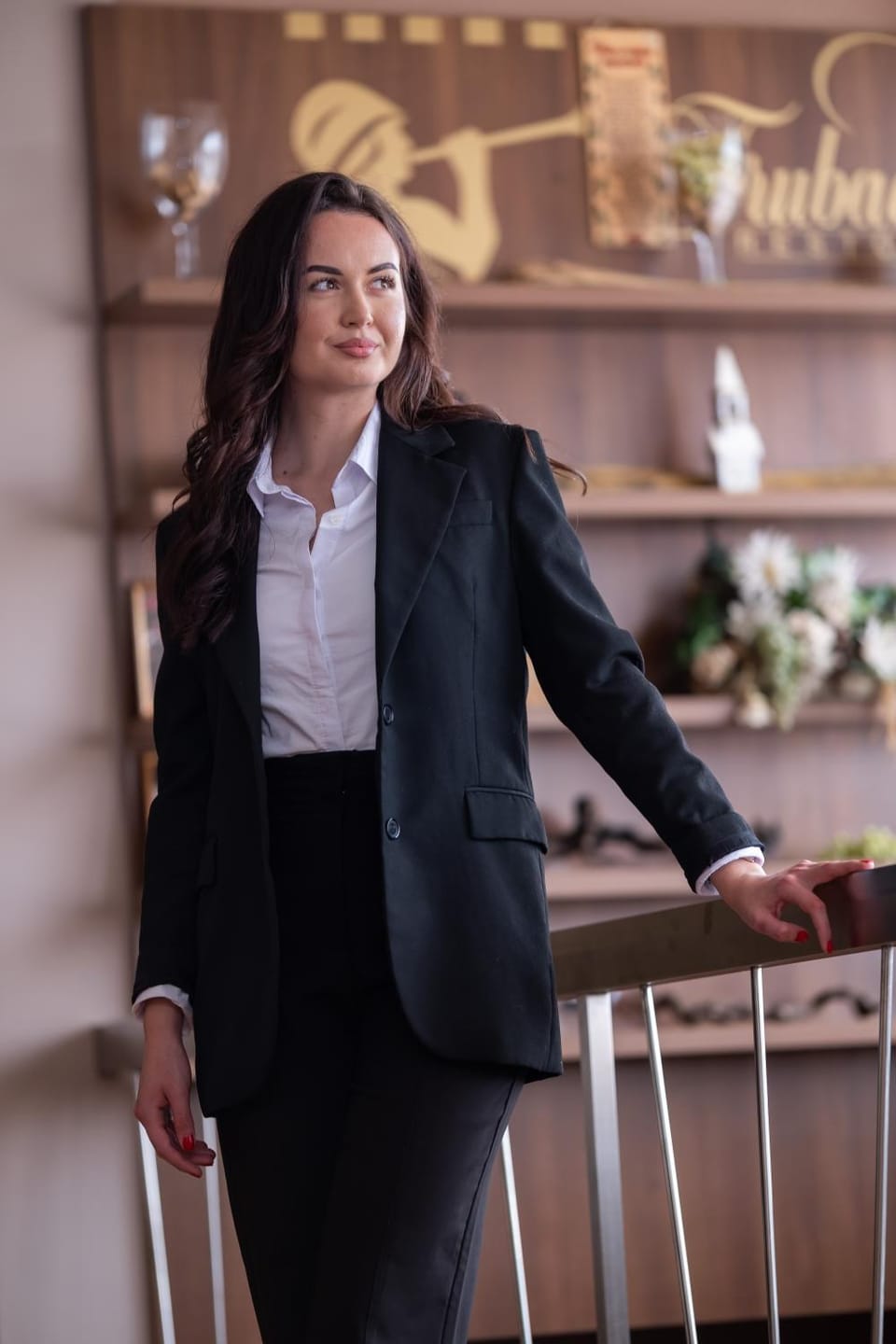 Property building, Restaurant/places to eat, Breakfast