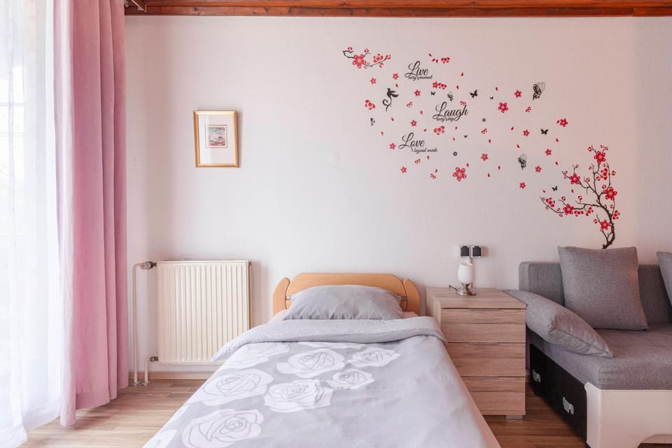 Bed, Bedroom