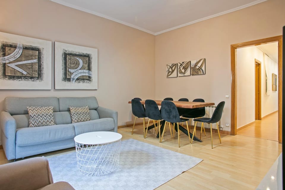 Living room, Seating area