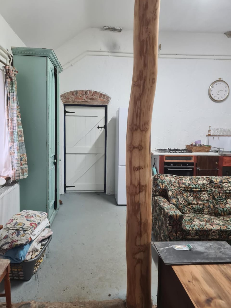 Living room, Communal kitchen