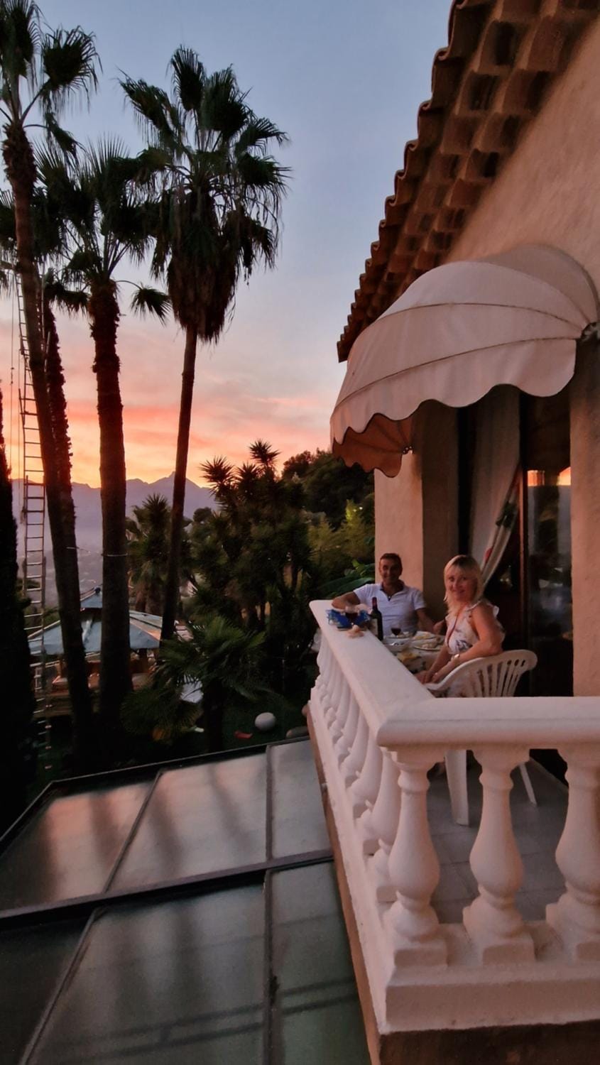 View (from property/room), Balcony/Terrace, Sunset, group of guests