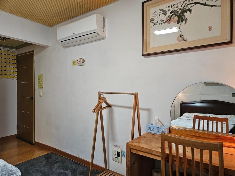 Tongyeong One Guesthouse Bed and Breakfast in South Korea