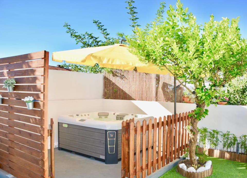 Hot Tub, Spa and wellness centre/facilities