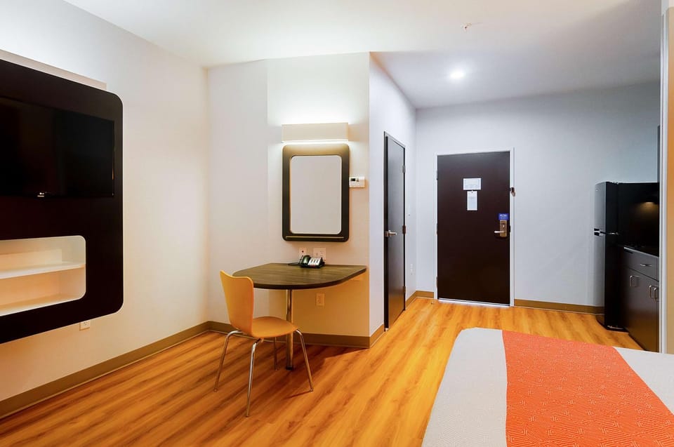 TV and multimedia, Kitchen or kitchenette, Seating area, Bedroom, On site