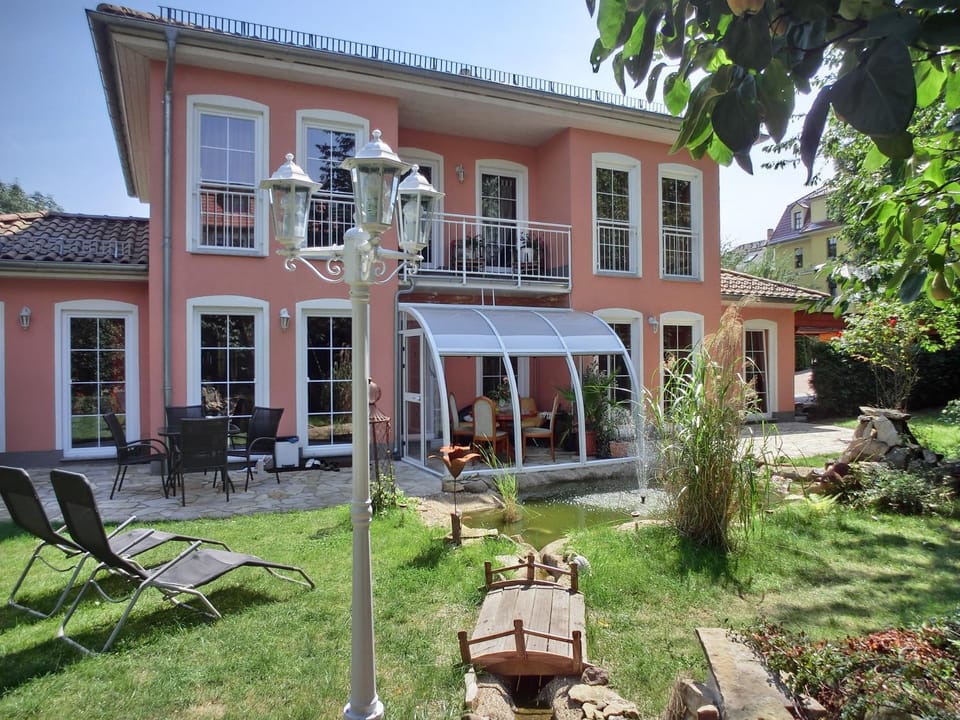 Property building, Garden