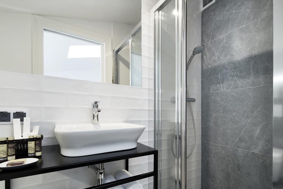 Shower, Toilet, Bathroom, On site