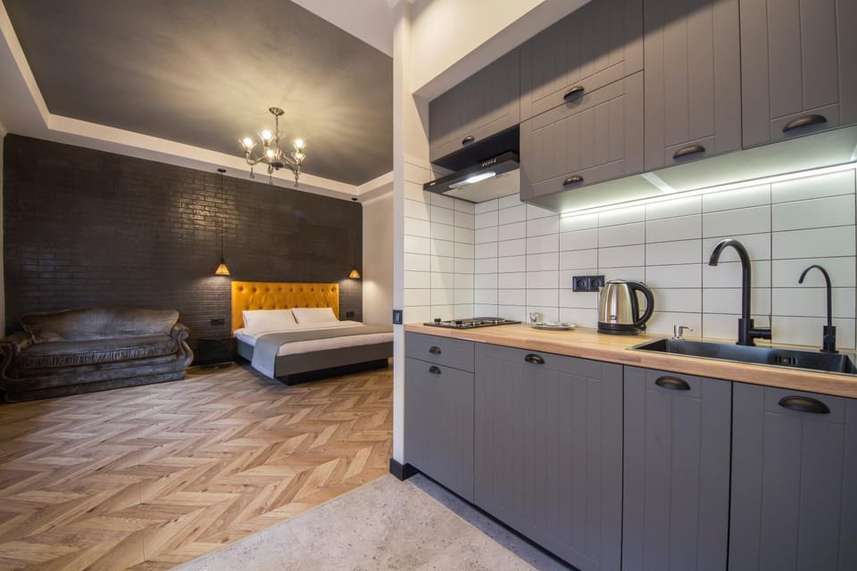 Kitchen or kitchenette