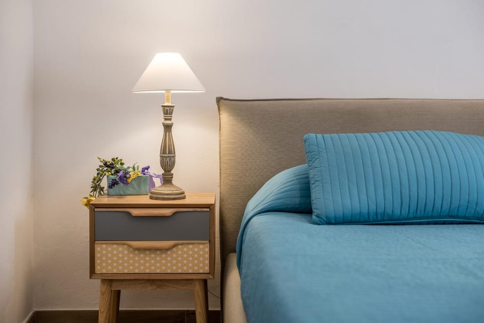 Living room, Bedroom