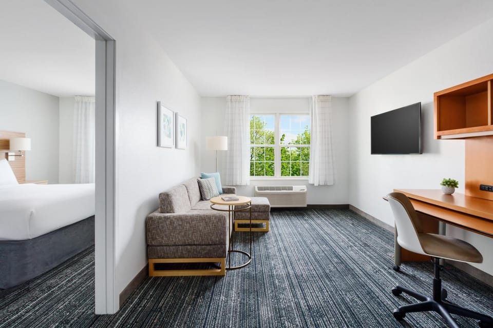 TV and multimedia, Living room, Bedroom
