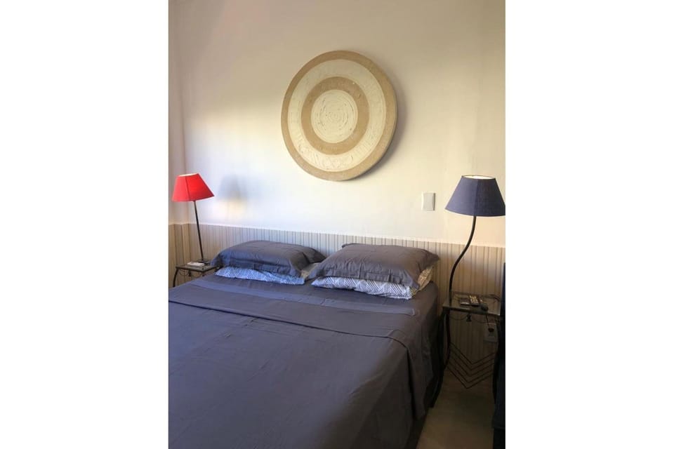 Entre Copacabana e Ipanema, 300 metros da praia, entre postos 5 e 6 Apartment in Rio de Janeiro