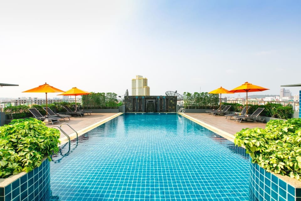 Swimming pool
