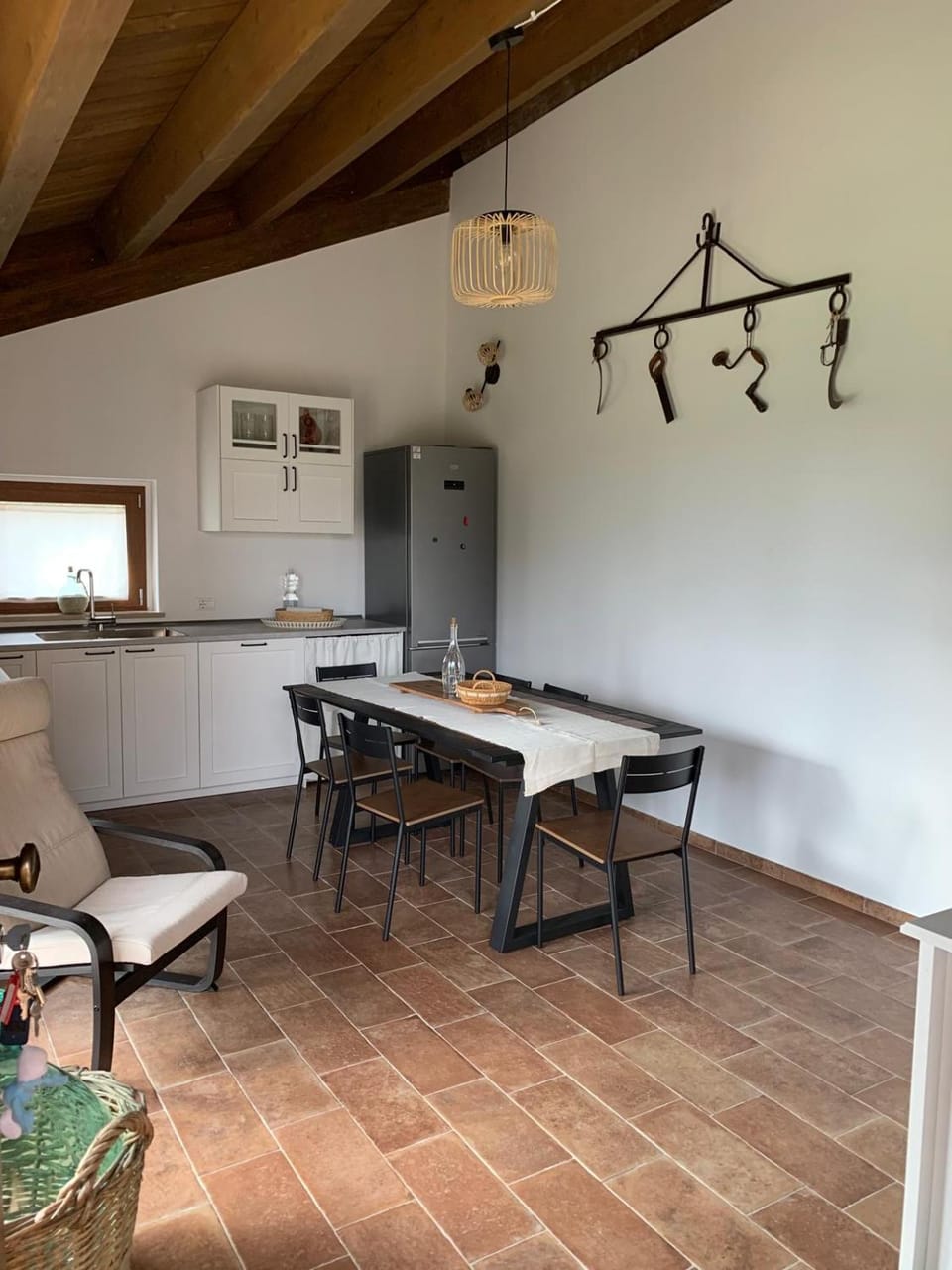 Seating area, Dining area