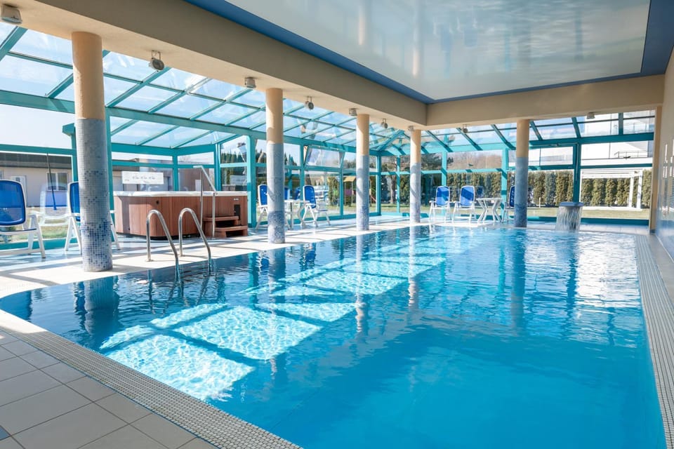 Pool view, Swimming pool