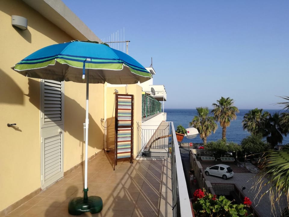 La Casa del Professore Apartment in Sicily