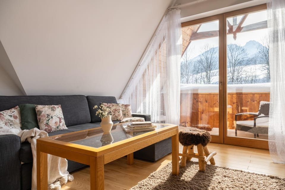 Balcony/Terrace, Living room