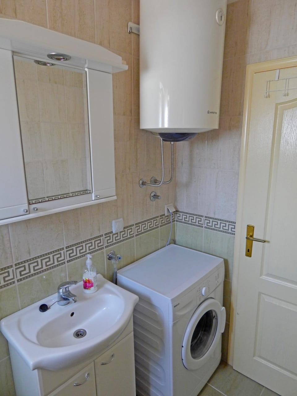 Apartmani Sindik Apartment in Kotor Municipality