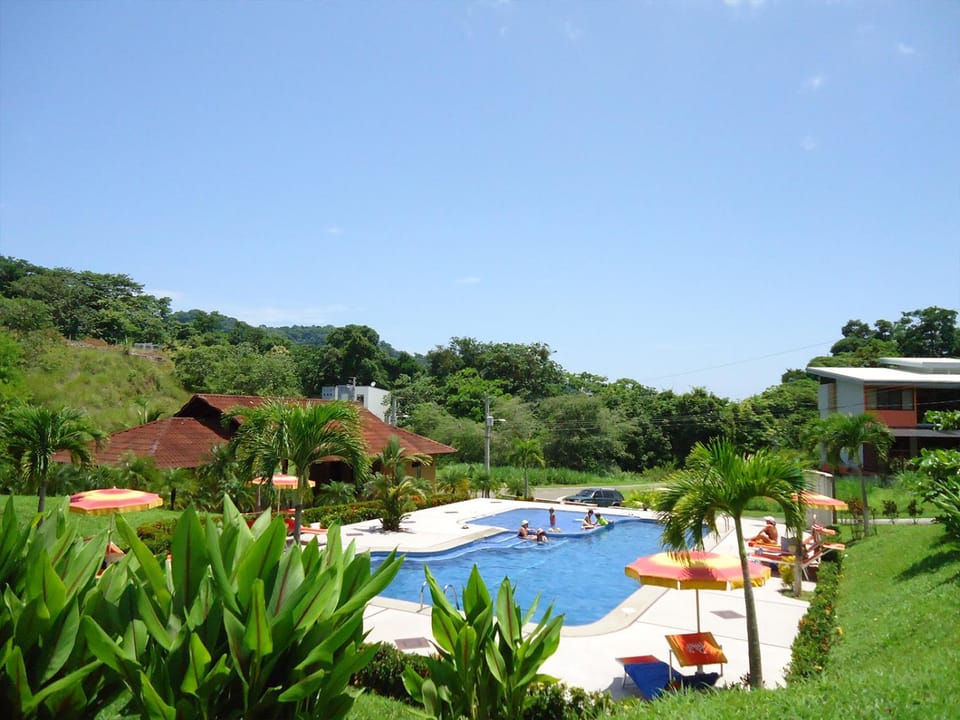 BBQ facilities, Swimming pool