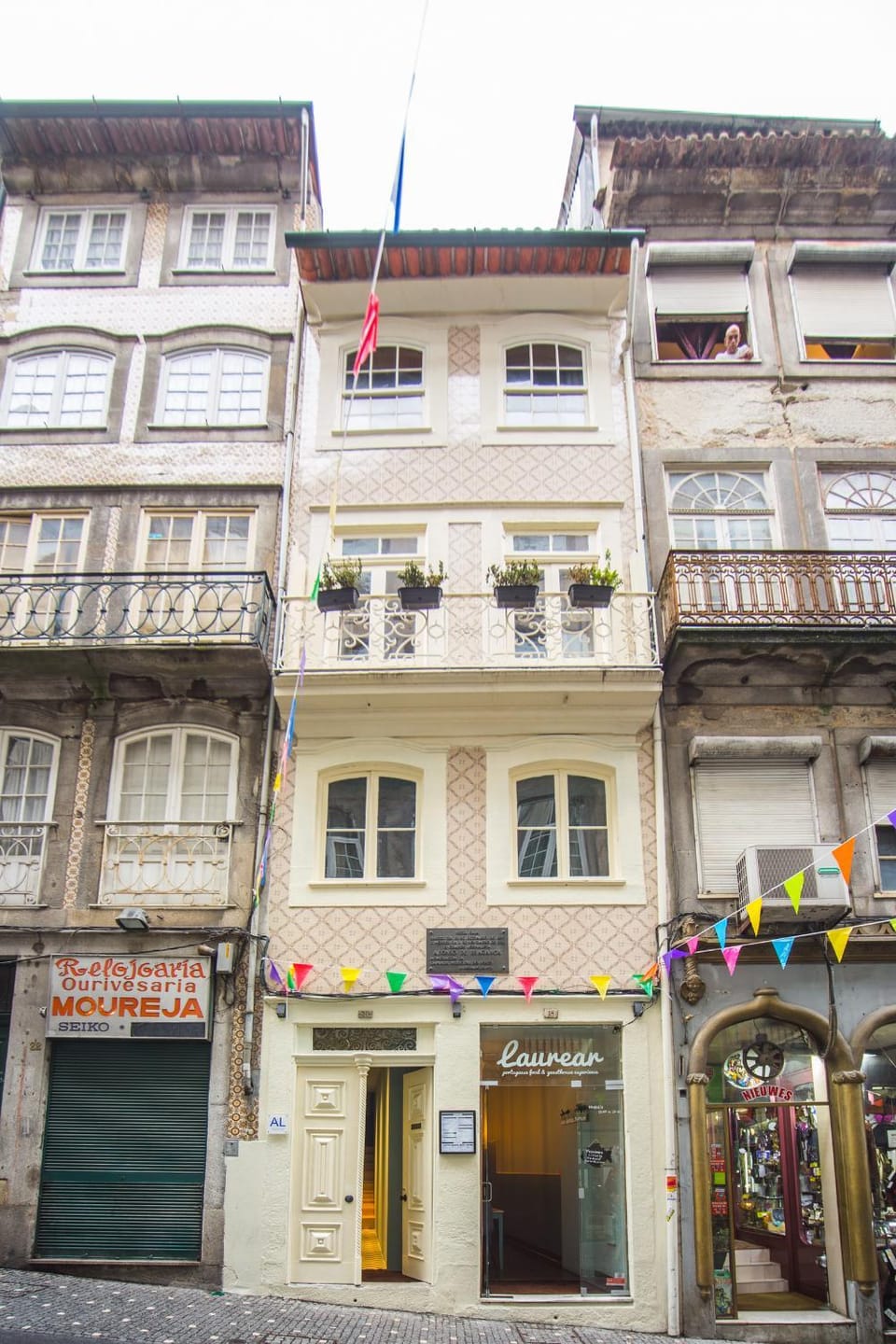 Facade/entrance