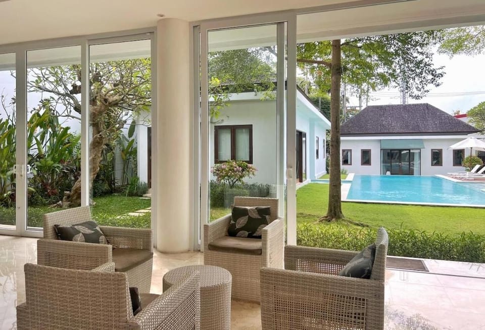 Villa Istana Putih by Maheswara Villa in North Kuta