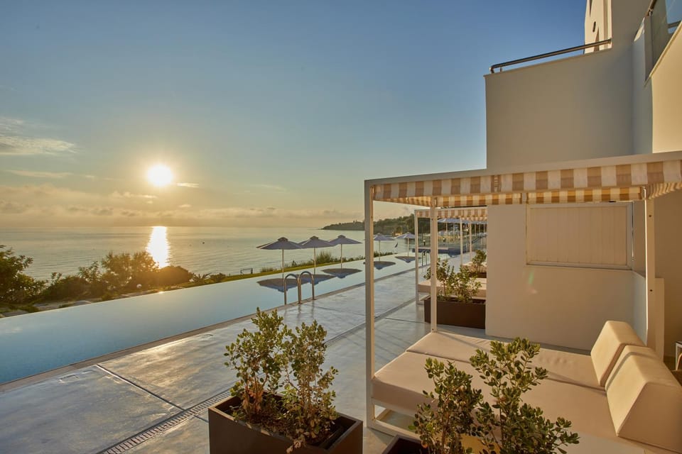 Pool view, Swimming pool, Sunset, sunbed