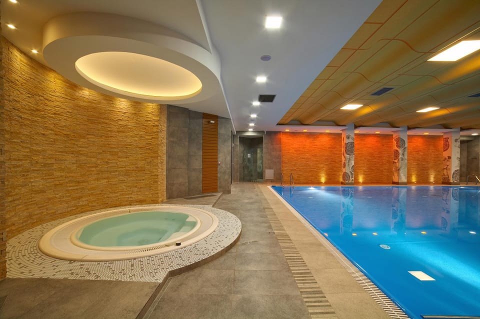 Hot Tub, Hot Tub, Swimming pool