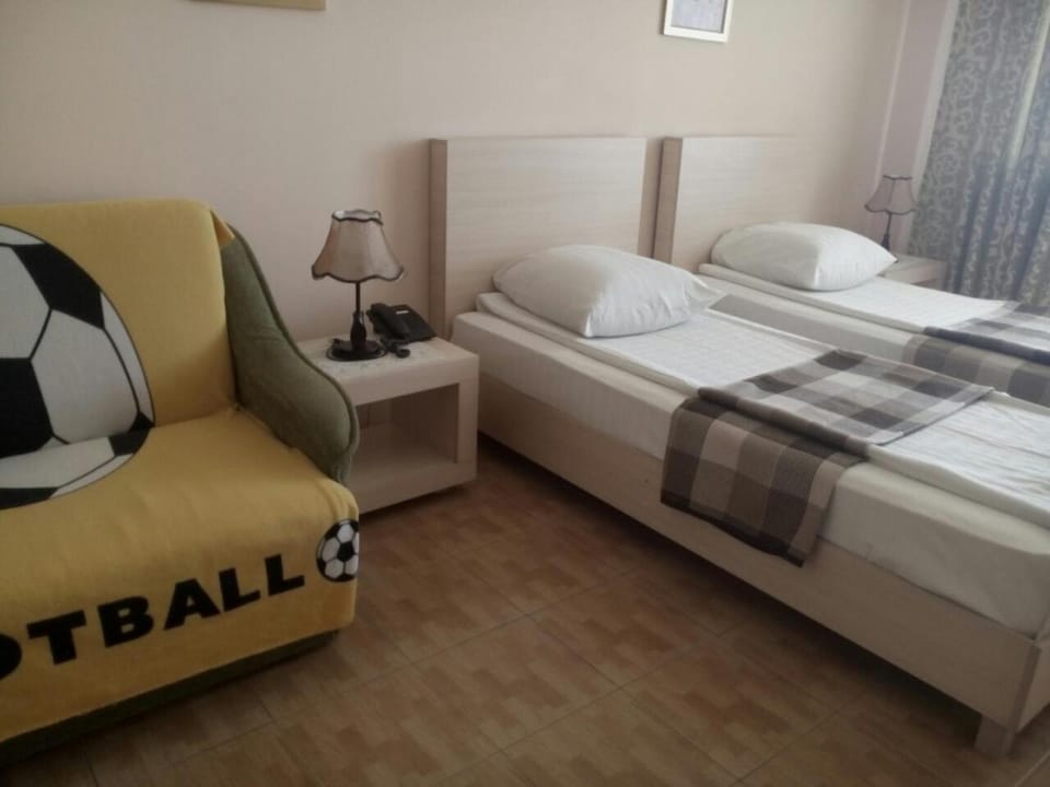 Bed, Photo of the whole room