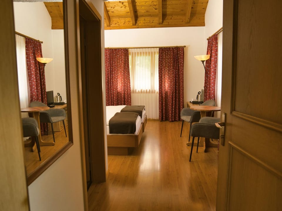 Hotel Massa Inn in Canton of Valais