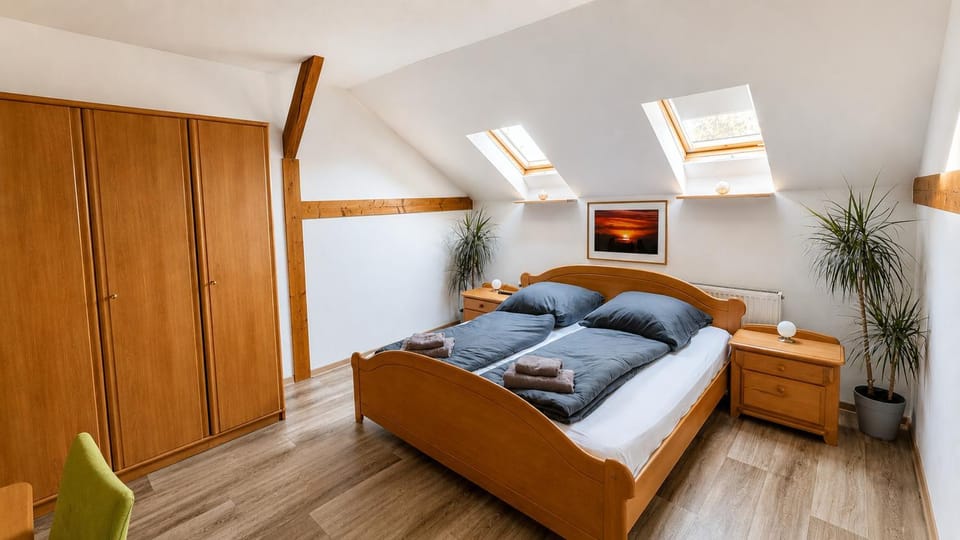 Bed, TV and multimedia, Bedroom, towels, wardrobe