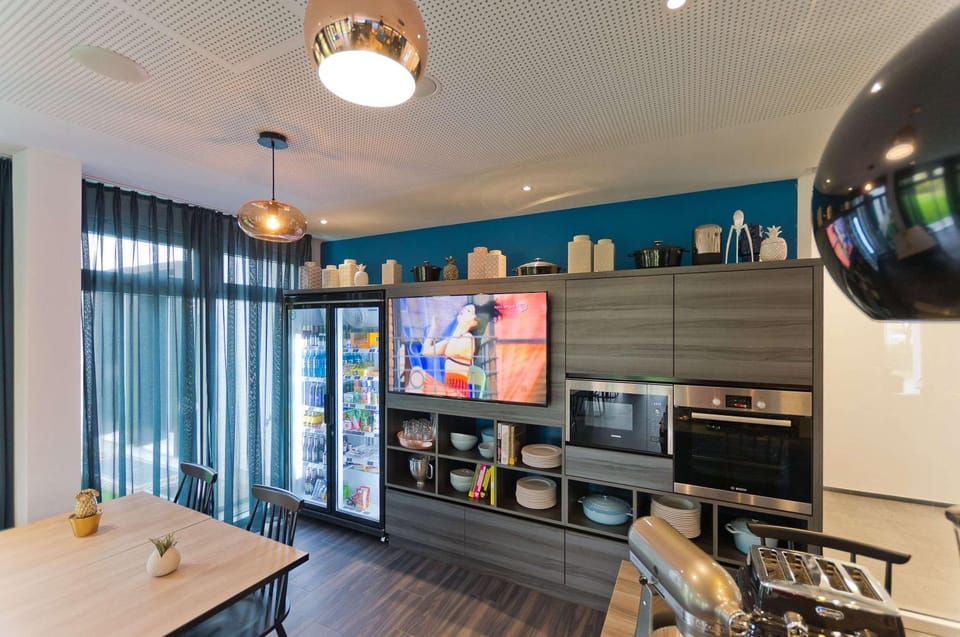 Lounge or bar