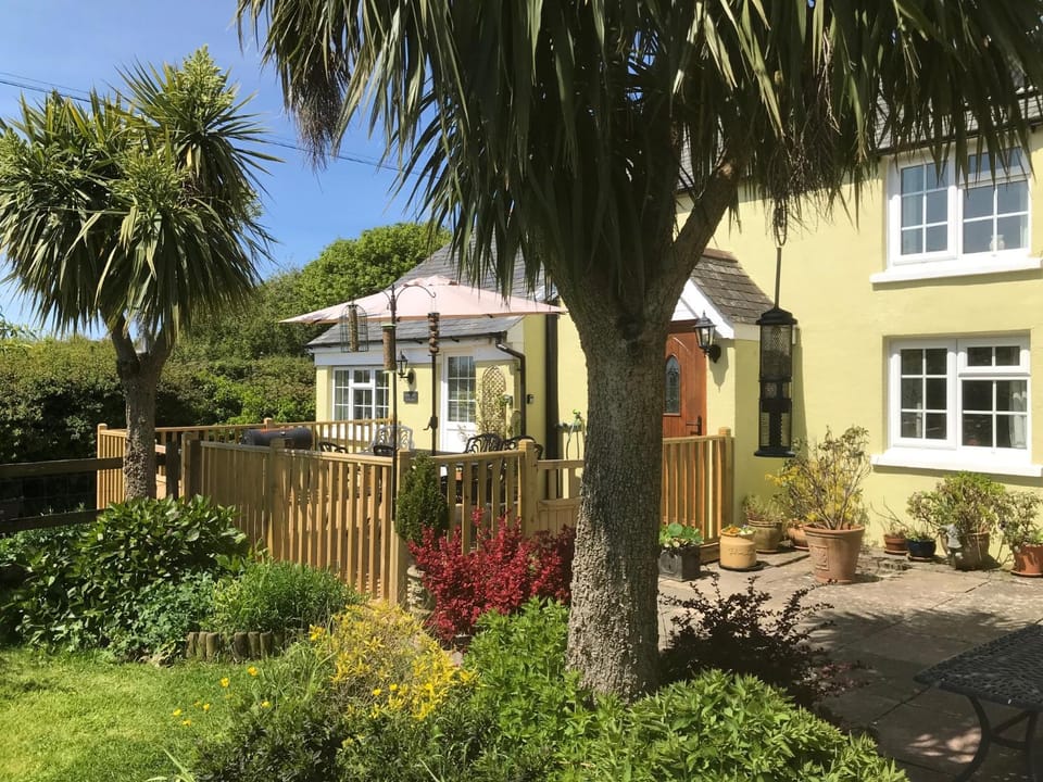 Property building, Garden