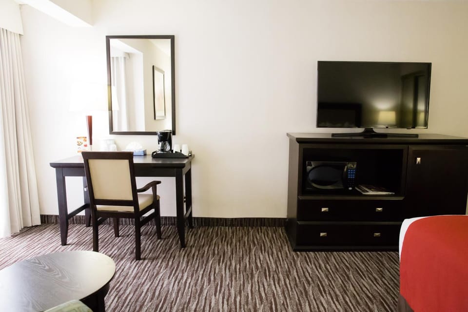 TV and multimedia, Coffee/tea facilities, Photo of the whole room