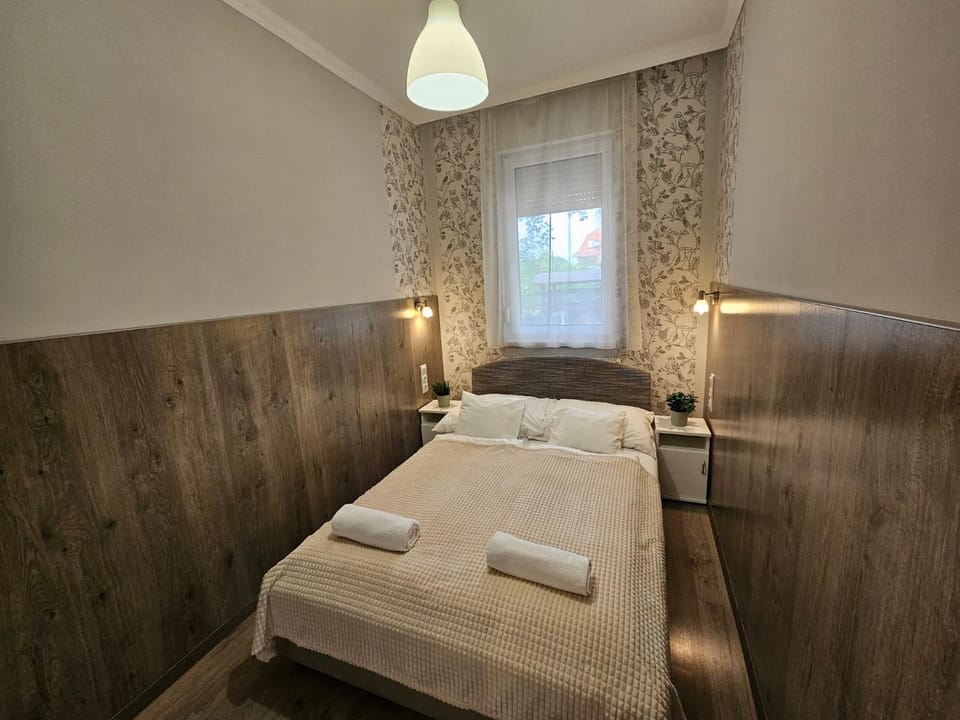 Zoli Apartmanok-Timi Kölcsey 34-36 Apartment in Hungary