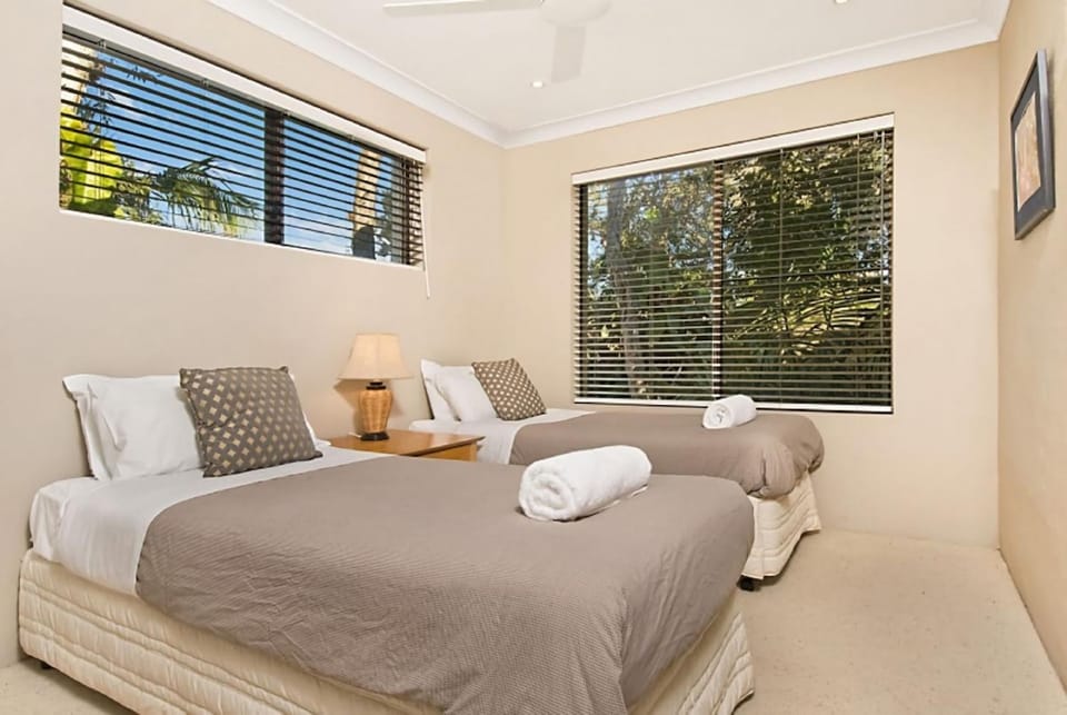 Absolute Serenity - 4- 26 Paterson Street Apartment in Byron Bay