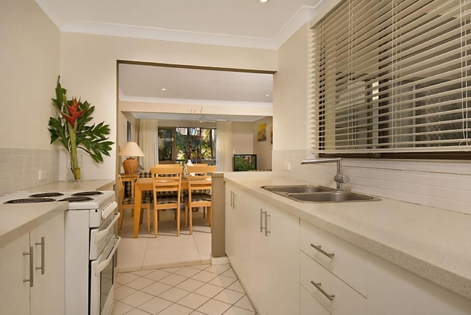 Absolute Serenity - 4- 26 Paterson Street Apartment in Byron Bay