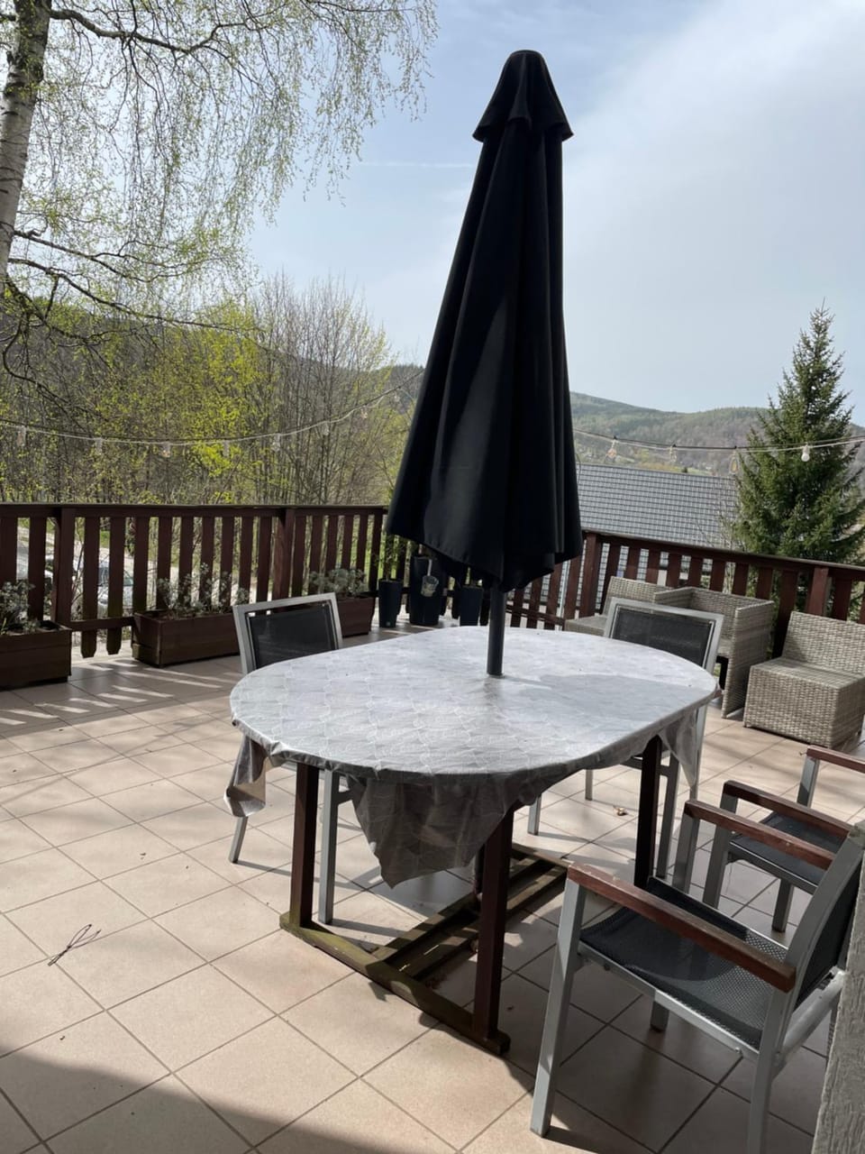 Spring, Balcony/Terrace, Internal: Not applicable to any particular room