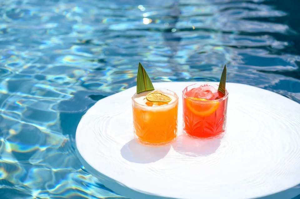 Day, Pool view, Swimming pool, Drinks