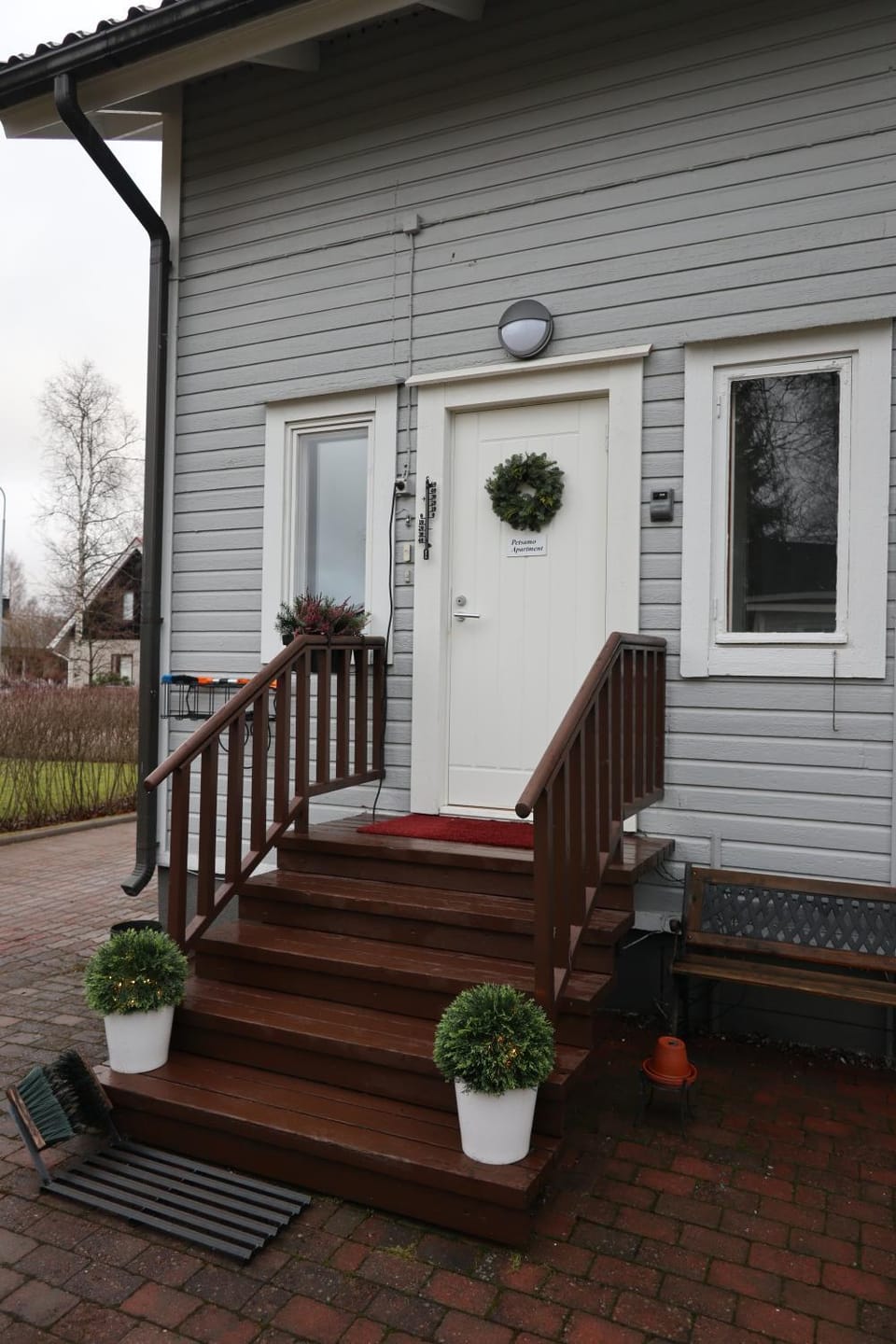 Facade/entrance
