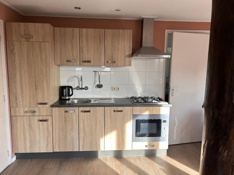 dishwasher, oven, stove, kitchen