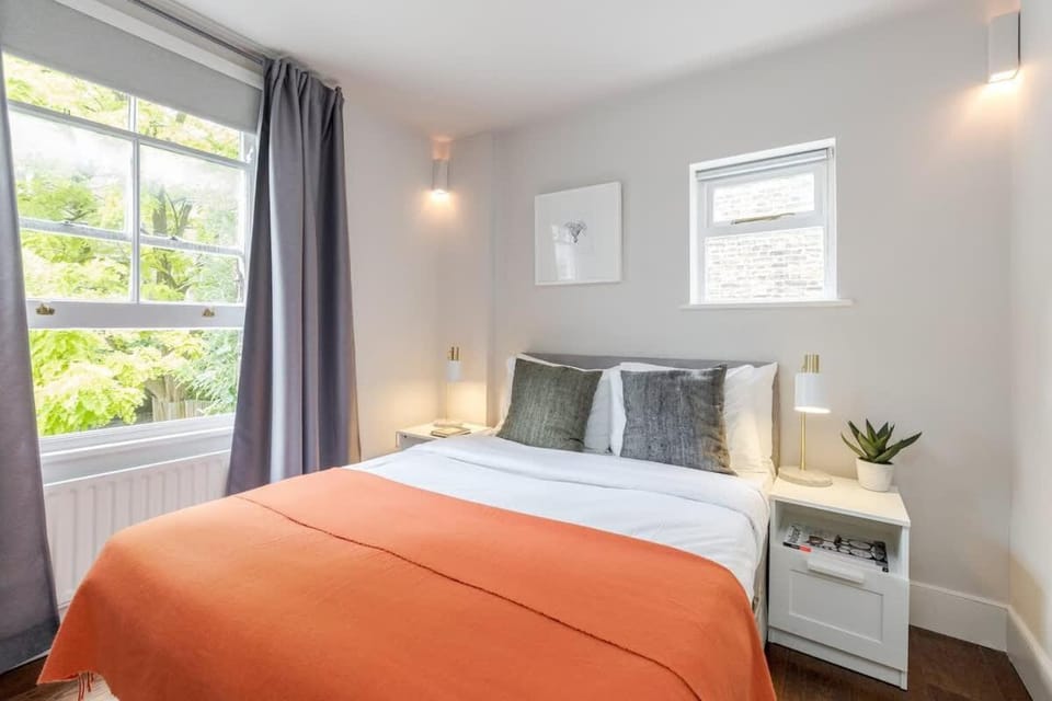 Vauxhall Park 2Bed Flat by BaseToGo Apartment in London