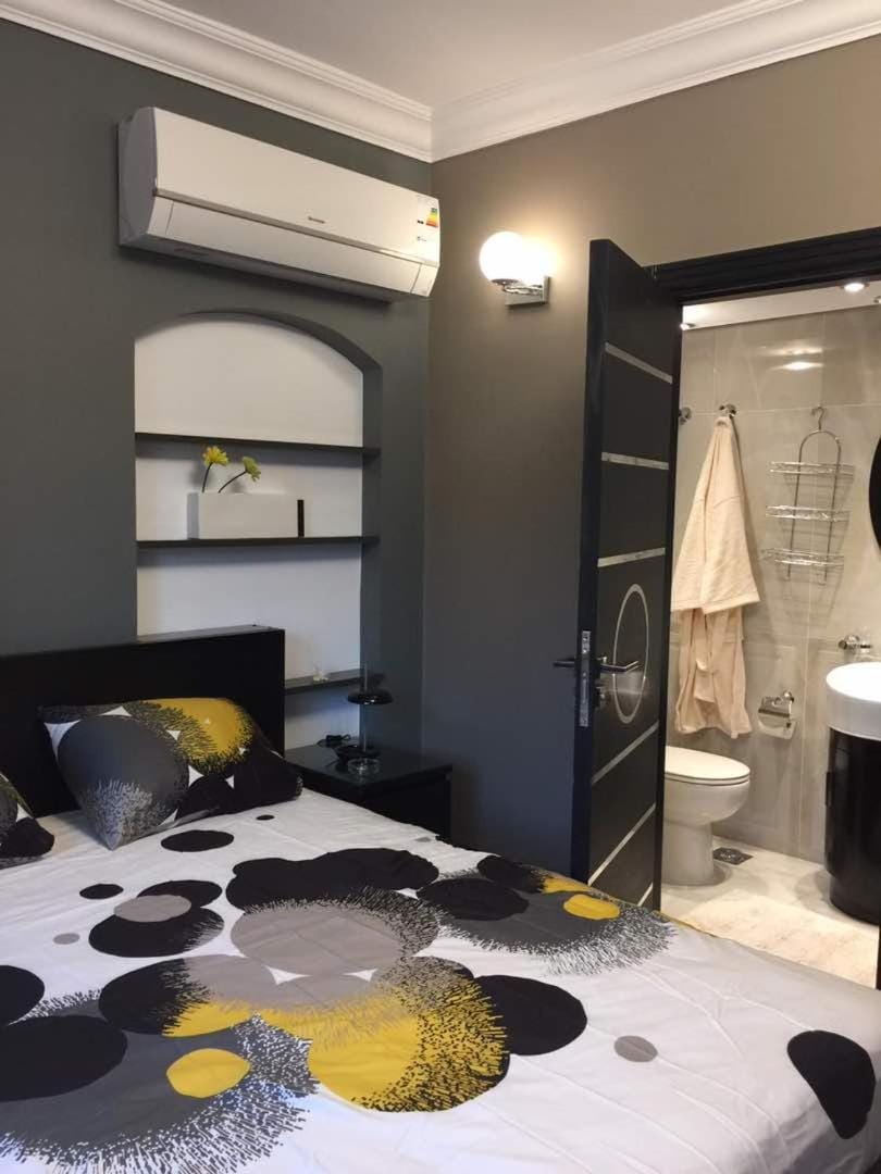 Luxury Mohandeseen Apartment شقة فاخرة إطلالة على المدينة بالمهندسين الجيزة Apartment in Egypt