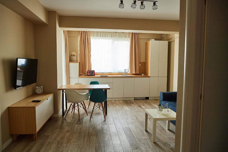Kitchen or kitchenette, Living room, Dining area