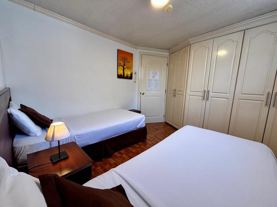 Bed, Photo of the whole room, wardrobe