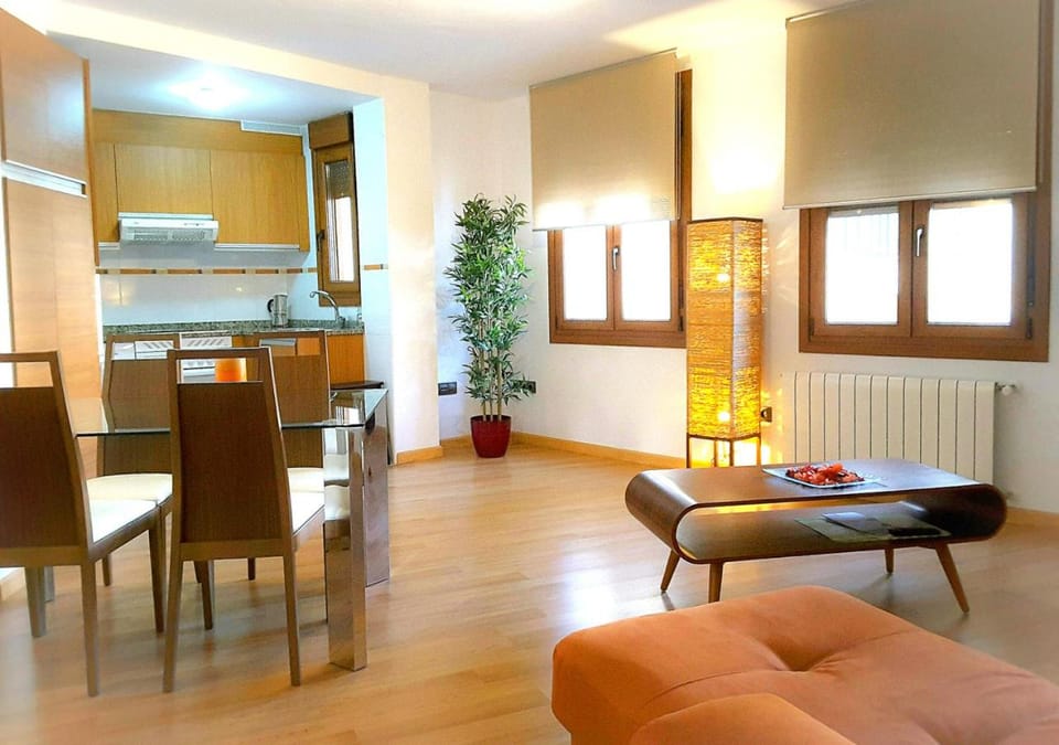 Lounge or bar, Dining area