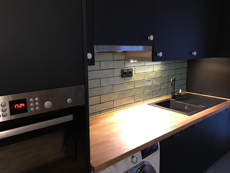 Kitchen or kitchenette, On site