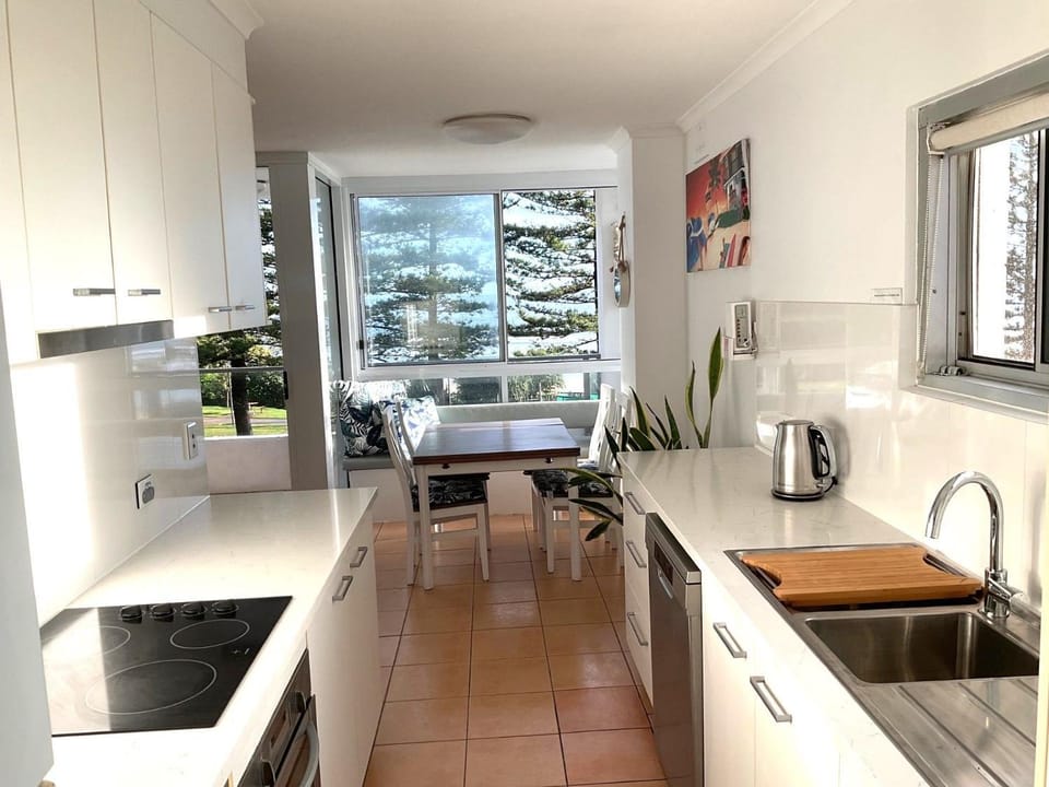Rainbow Pacific Unit 8 Apartment in Tweed Heads
