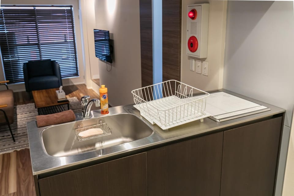 Shinosaka private house for 16ppl Bed and Breakfast in Osaka