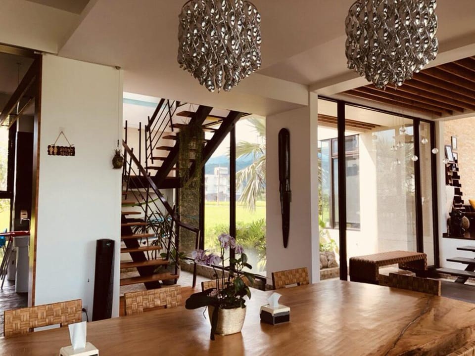 Lounge or bar