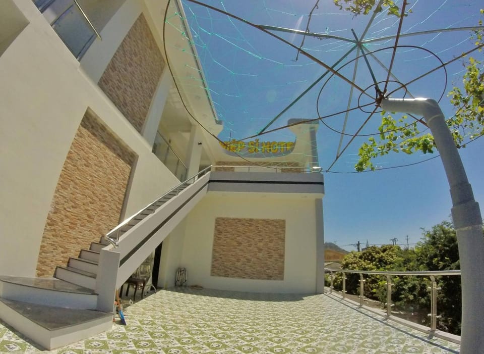 Property building, Balcony/Terrace