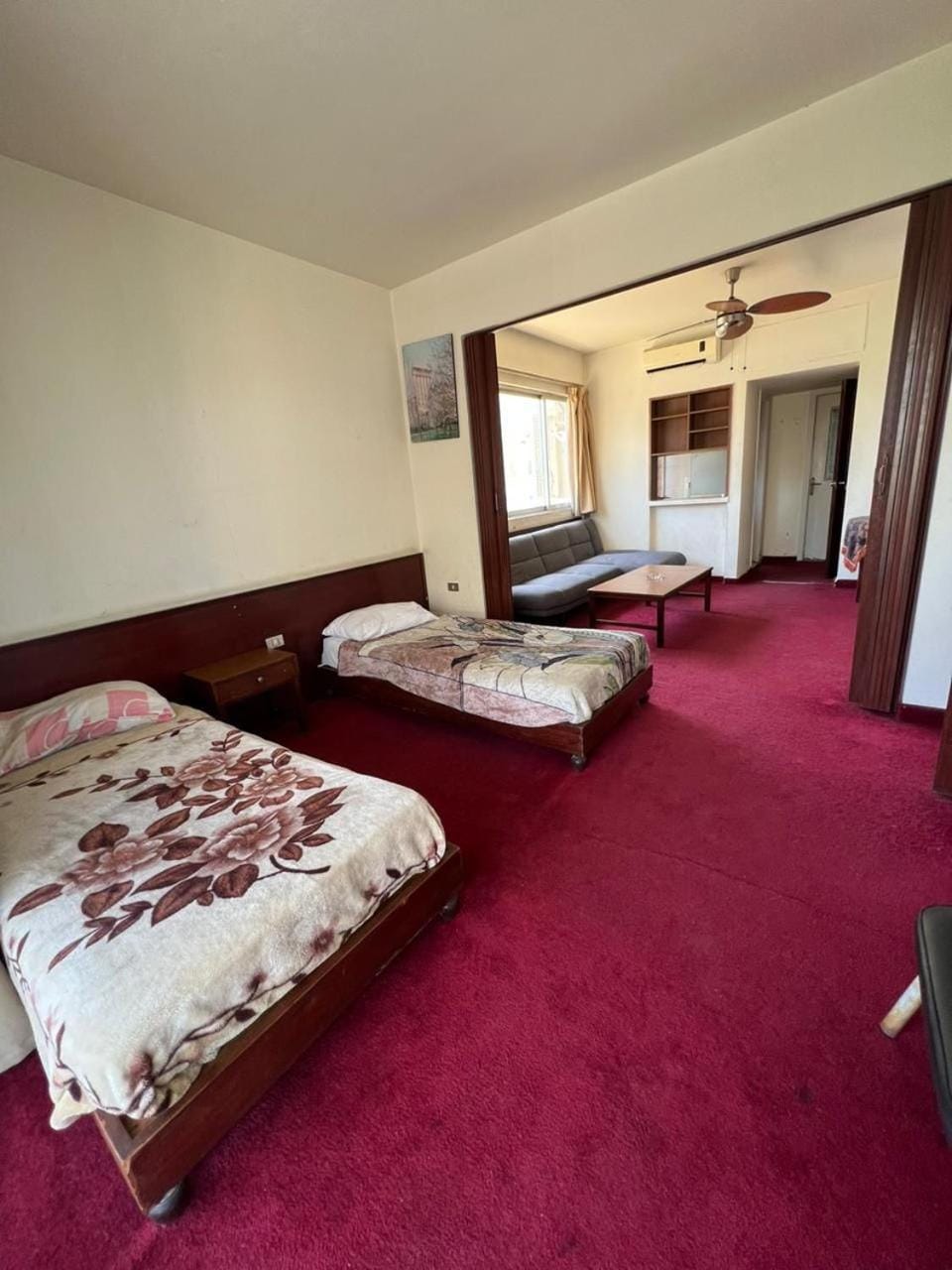 Photo of the whole room