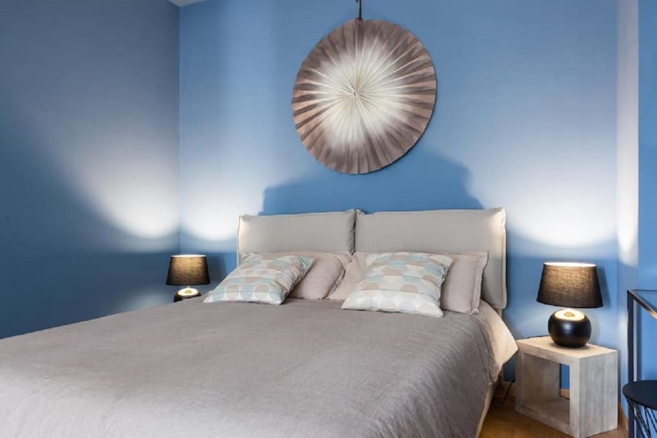 Bed, Photo of the whole room